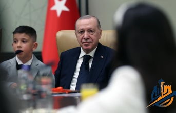 Milletin Evinde 23 Nisan Gururu: Cumhurbaşkanı Erdoğan Küçük Misafirlerini Ağırladı!