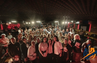 Latife Tekin "Para Gürültüsü" İle Ankara’da: Route Sahne’de Edebi Bir Başkaldırı
