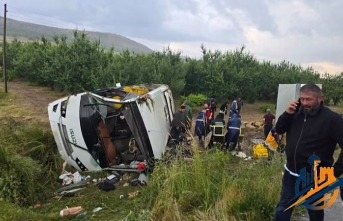 GELENDOST’TA FECİ KAZA: Tur Otobüsü Devrildi, Ölü ve Yaralılar Var!