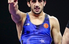 Sırbistan’da Ay-Yıldız Gururu: Azat Sarıyar Avrupa Üçüncüsü!