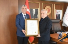 İstanbul’da Ahilik Ruhu: Bakan Bolat’tan Cemalettin Yılmaz’a "Ahi Esnaf Beratı"