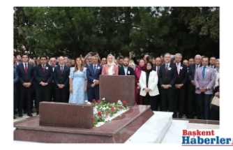Dışişleri Bakan Yardımcısı Büyükelçi Levent Gümrükçü, Dr. Sadık Ahmet'i Anma Törenine Katıldı