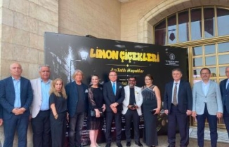 MERSİN’DE "LİMON ÇİÇEKLERİ" RÜZGARI: GALA GECESİNE YOĞUN İLGİ!